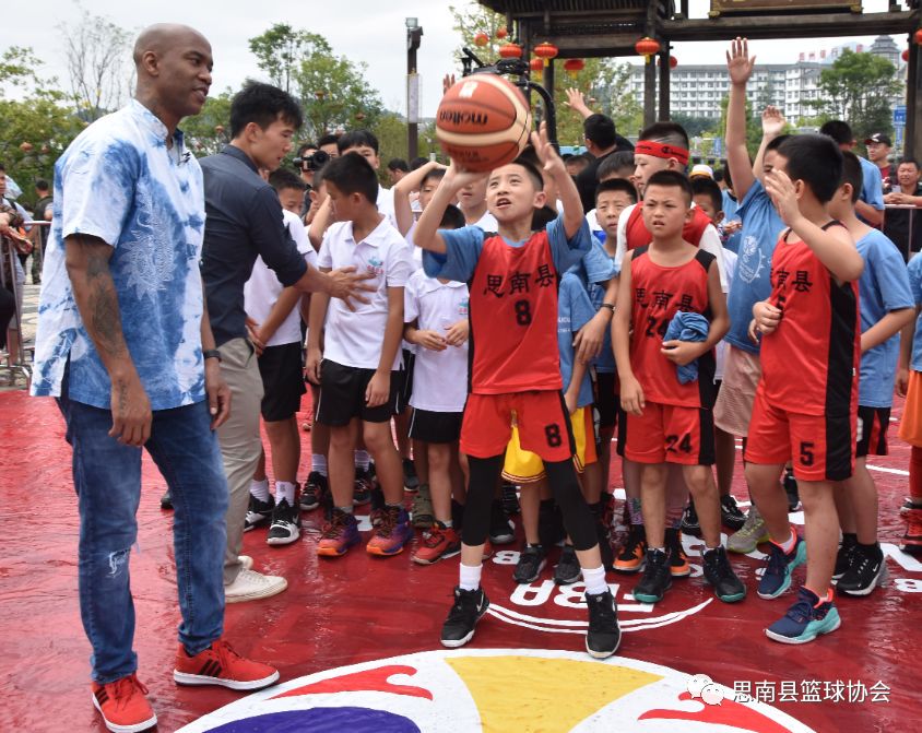 篮球训练计划表控球怎么写_1